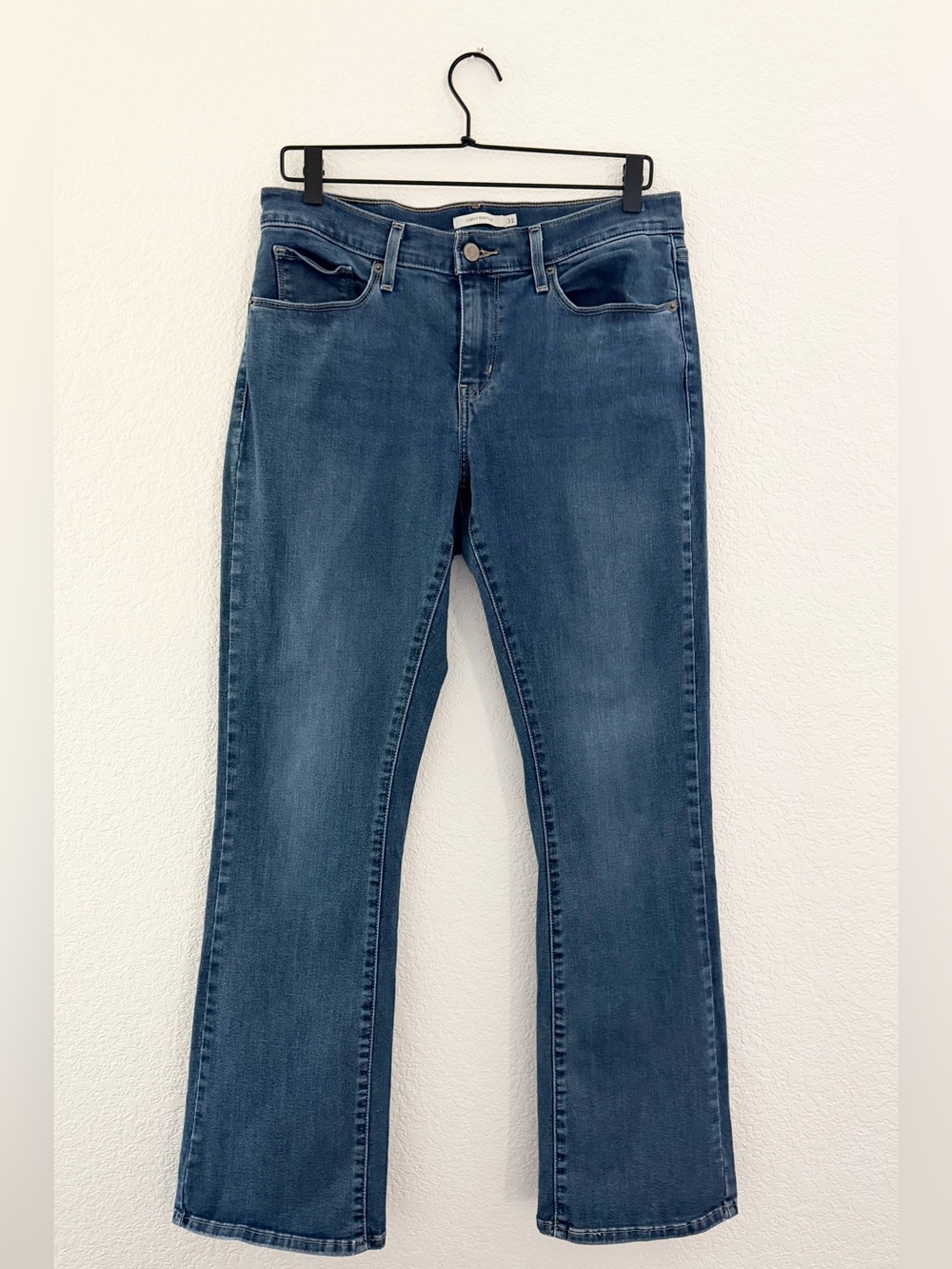 LEVI’S Curvy Bootcut Jeans Size 31 Medium Blue Wash Denim Stretch GUC